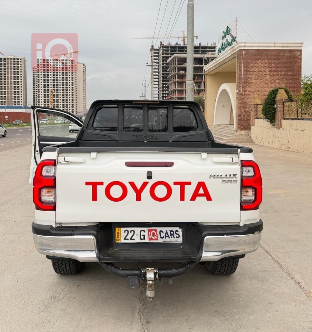 تويوتا هايلوكس